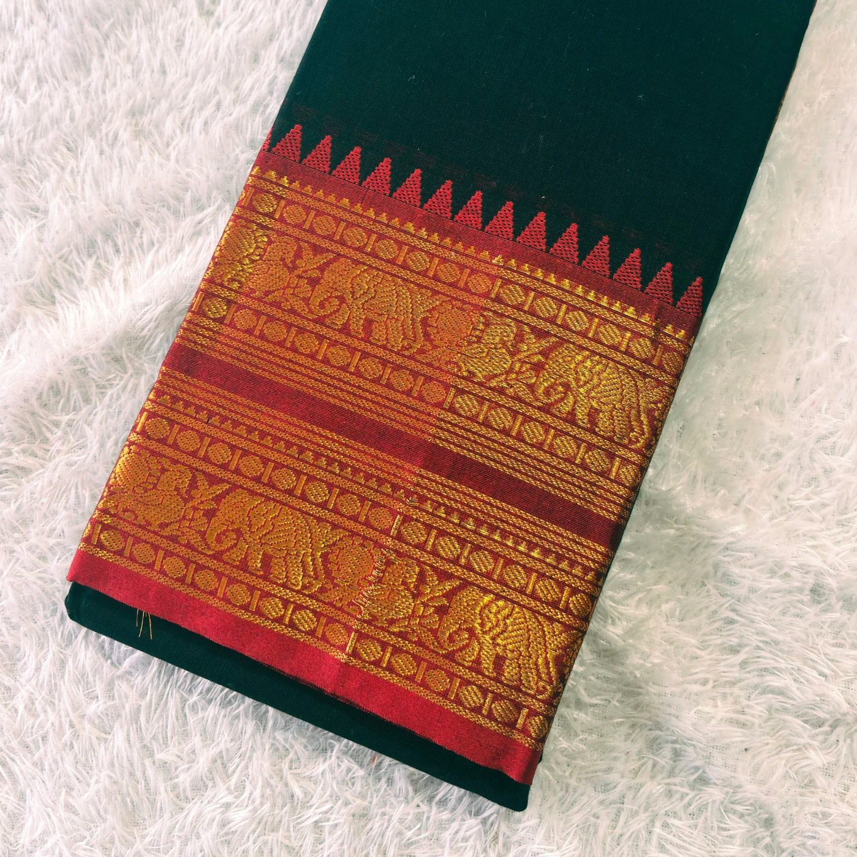 Retta Petta Border Red and Black Cotton Premium Saree 2